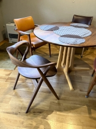 新潟市のW様邸へモリスチェア(ウォールナット材)をお届けしました！