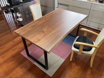 山形県鶴岡市のI様邸へ150幅BW材ダイニングテーブルをお届けしました!